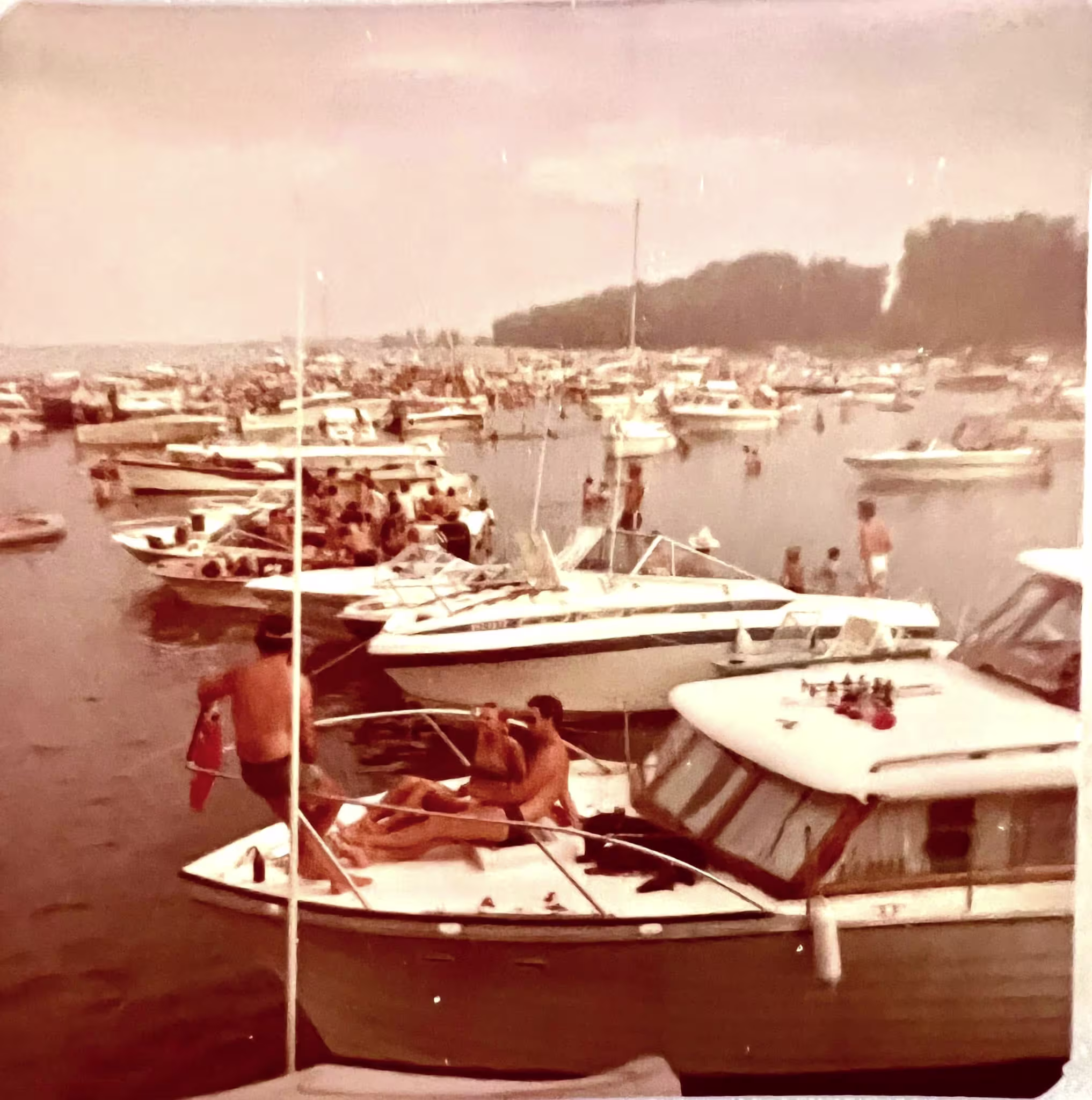 1980s Photo of boats at Pottahawk Pissup